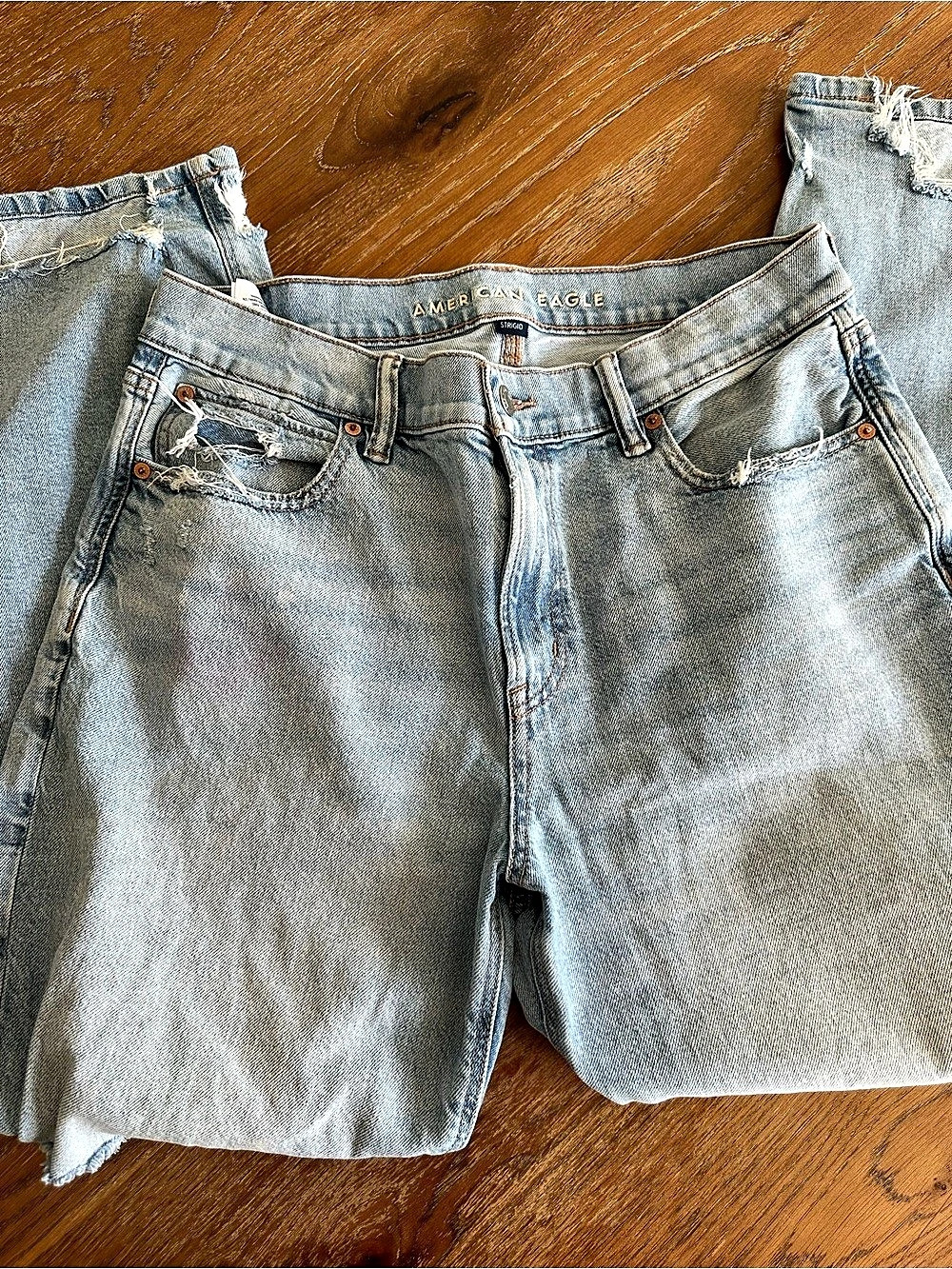 American Eagle Ex Boyfriend Jean Distressed Jeans Light Wash Size 8